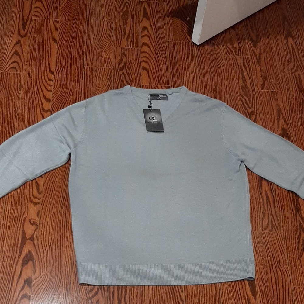 Grey Sweater ptp 22 fits large